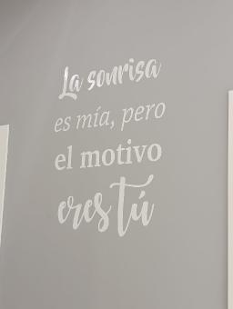 Sonrisa (leende)